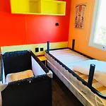 Accueillant A La Haye Avec Piscine