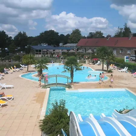 Accueillant A La Haye Avec Piscine Vakantiehuis