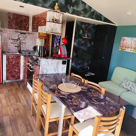 Vakantiehuis Accueillant A La Haye Avec Piscine Saint-Symphorien-le-Valois