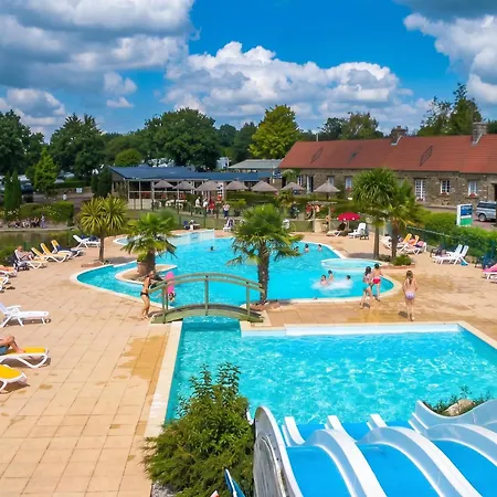 Accueillant A La Haye Avec Piscine *