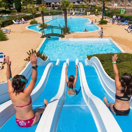 Accueillant A La Haye Avec Piscine Vakantiehuis Saint-Symphorien-le-Valois